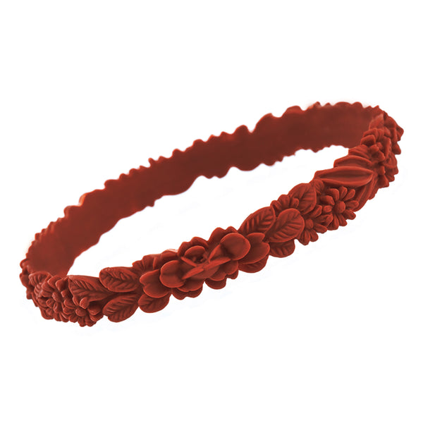 vue zoom, gros plan, en entier, bracelet boho les fleurettes, couleur lithci/orange/terracotta/rouille. Silicone souple, bijoux fantaisies, ladygum, marque française. Bracelet aux fleurs en relief, non ajustable, taille unique, facile à enfiler au poignet. Cadeau original.