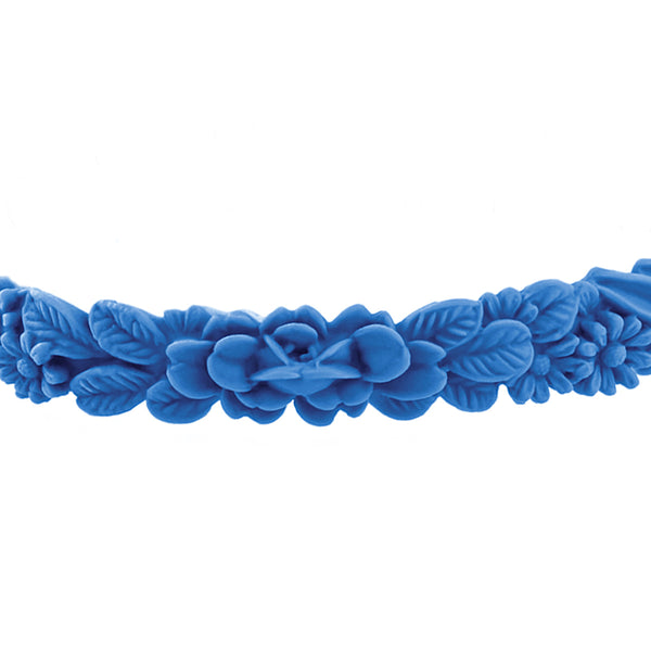 zoom, vue gros plan, en entier, bracelet boho les felurettes, couleur bleueberry, bleu électrique. Bijoux fantaisies en silicone, marque française, ladygum. Bracelet non ajustable, facile à enfiler, taille unique. Cadeau original, idée cadeau pour les fêtes.