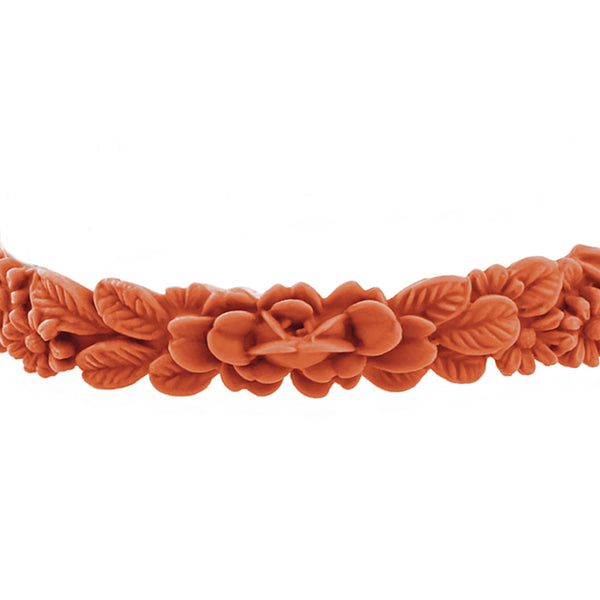 vue zoom, gros plan, en entier, bracelet boho les fleurettes, couleur papaye, orange, rouille, citrouille. Bijoux fantaisies en silicone, marque française, ladygum. Bracelet aux fleurs en relief, non ajustable, taille unique, facile à enfiler au poignet. Belle idée cadeau originale