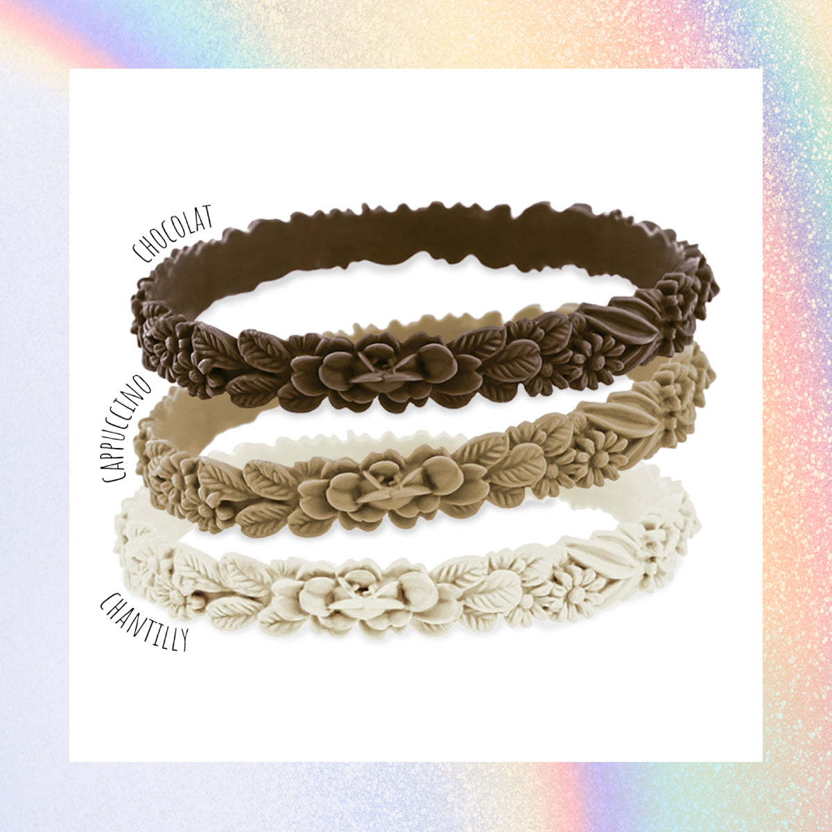 vue gros plan, trio de mix, mix boheme, pack 3 bracelets les fleurettes, bracelets fantaisies aux fleurs 3D en relief. Silicone, 3 couleurs, chocolat, cappuccino, chantilly. Ladygum, marque française, bijoux fantaisies, créateurs, designers. Souple, léger, bracelet facile à enfiler, taille unique, non ajustable, résistant à l'eau, à la chaleur, à la lumière, minimisant les allergies.